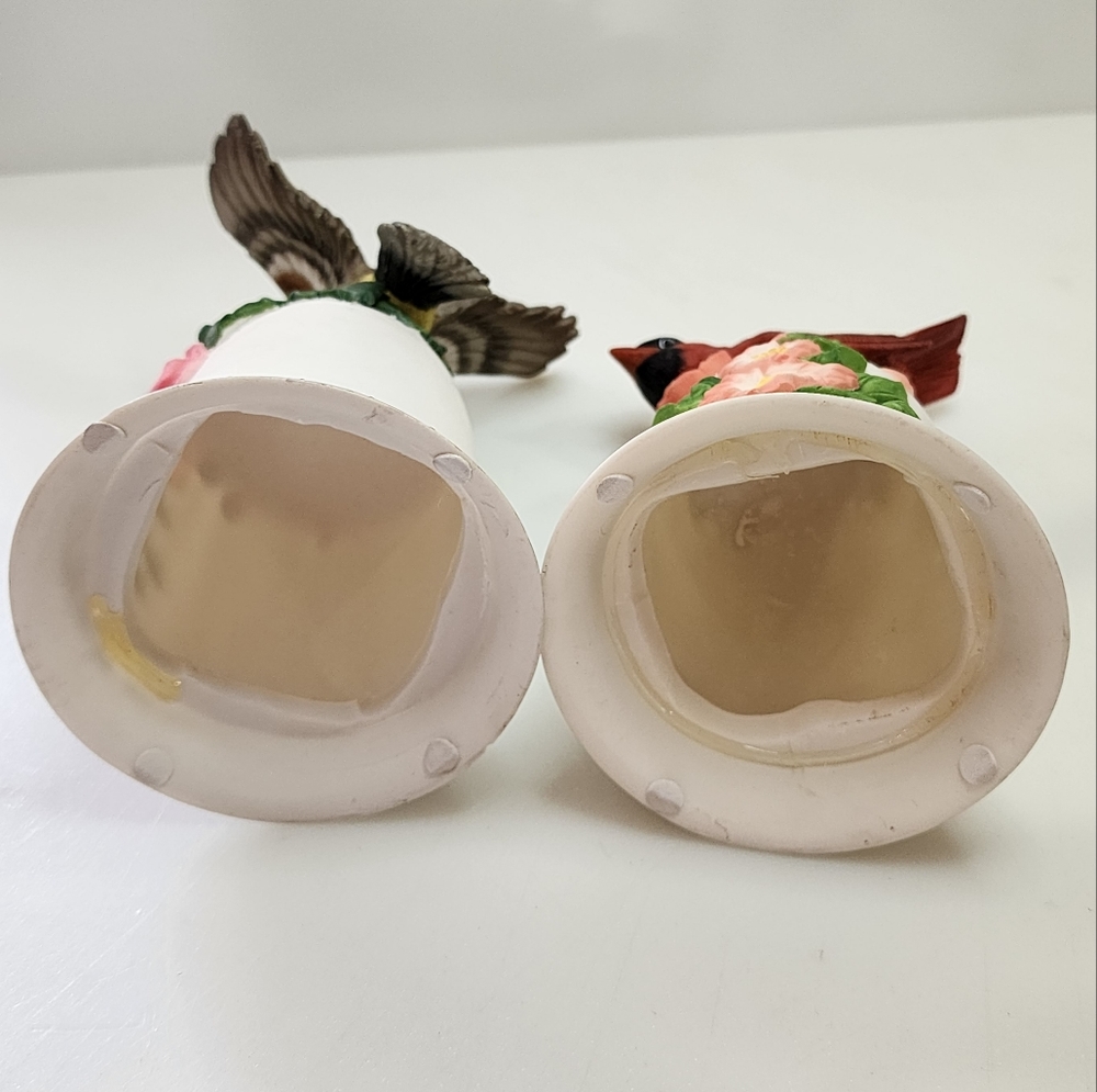Set of 2 Ceramic Figurines of Cardinal Birds On Flared Bases 6x 3.5 inch - Picture 3 of 13